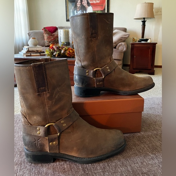 ❤️ GUC Frye Mid Boot 7 - Picture 2 of 8